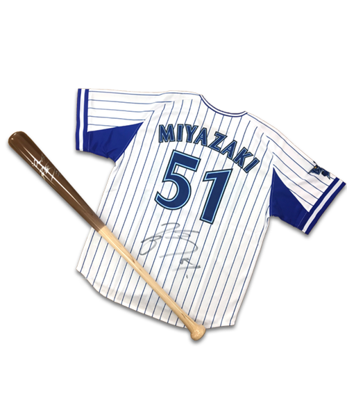 宮﨑敏郎選手 サイン入りバット&ユニフォーム(PC)