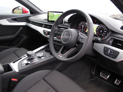 AudiA4Q0063.jpg