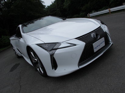 LEXUSLC500h0040.jpg