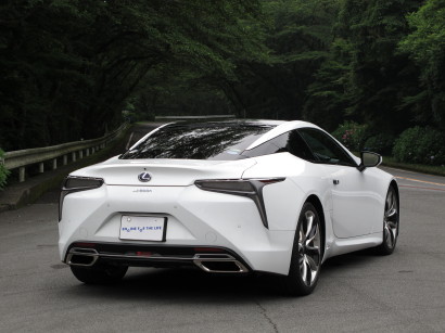 LEXUSLC500h0044.jpg