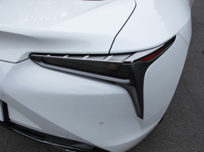 LEXUSLC500h0046.jpg