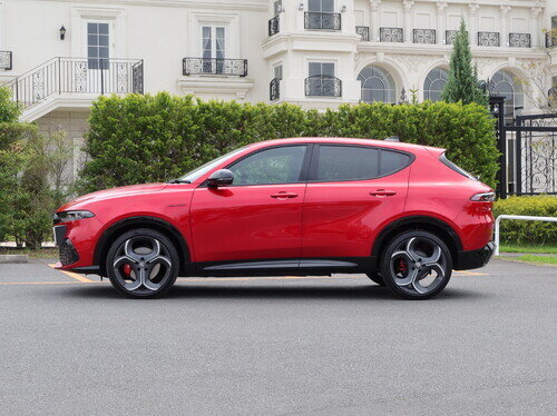 ALFA26TNL0099.jpg