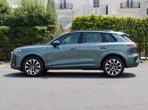 Aud26Q3Tad0092.jpg