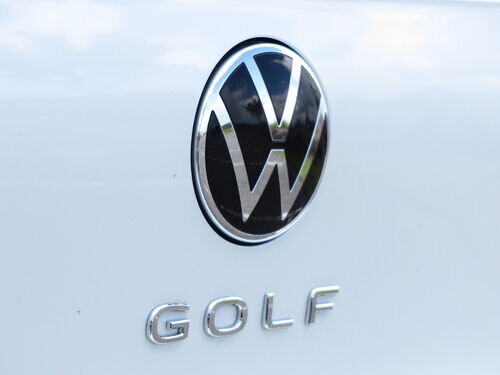 VWGolf8etsi0022.jpg