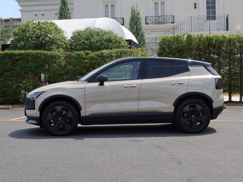 Vol25EX30CC0079.jpg