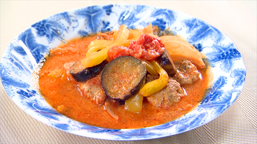 ソーセージと野菜のミルクトマト煮込み