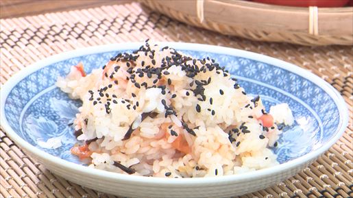 トマトの丸ごと炊き込みご飯